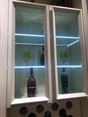 Modern Warm 3500K 900LM Schneider / Schwarzes Aluminium Einzelglas Regallicht für 6-8MM Glas